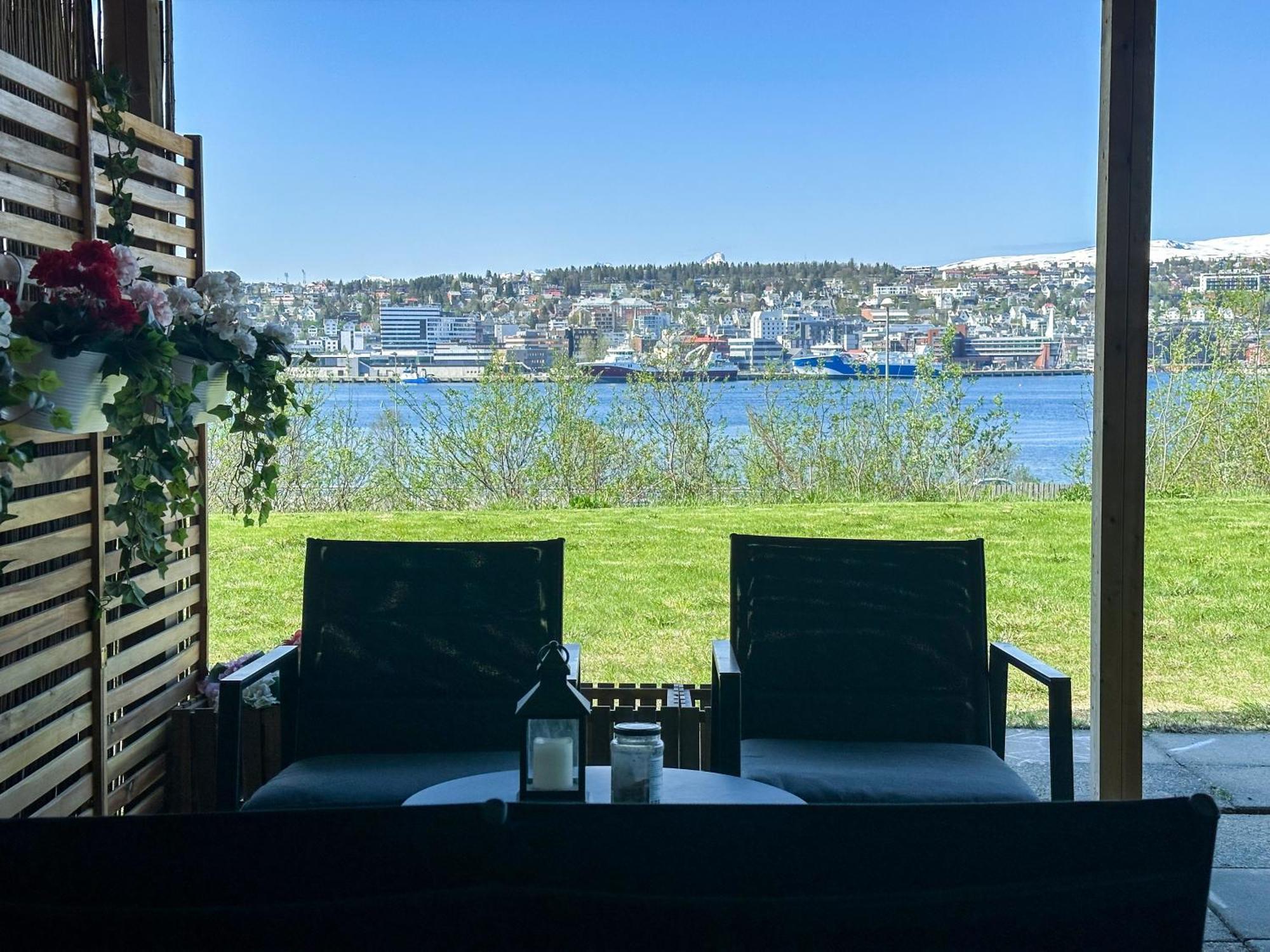 Panorama View - Free Parking - Perfect For Couples Apartment Tromso Exterior photo